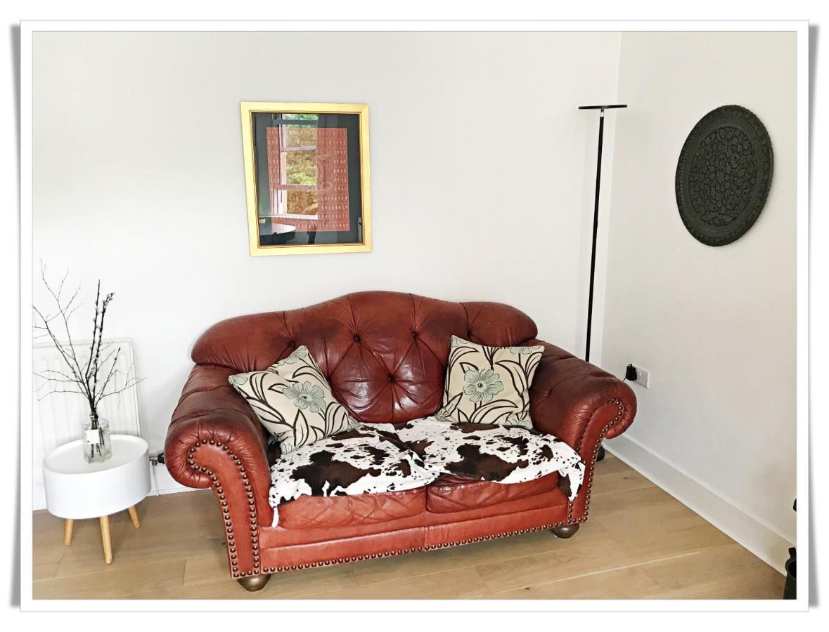 Spacious And Modern 2 Bedroom Flat Near The City Centre Edinburgh Exterior photo